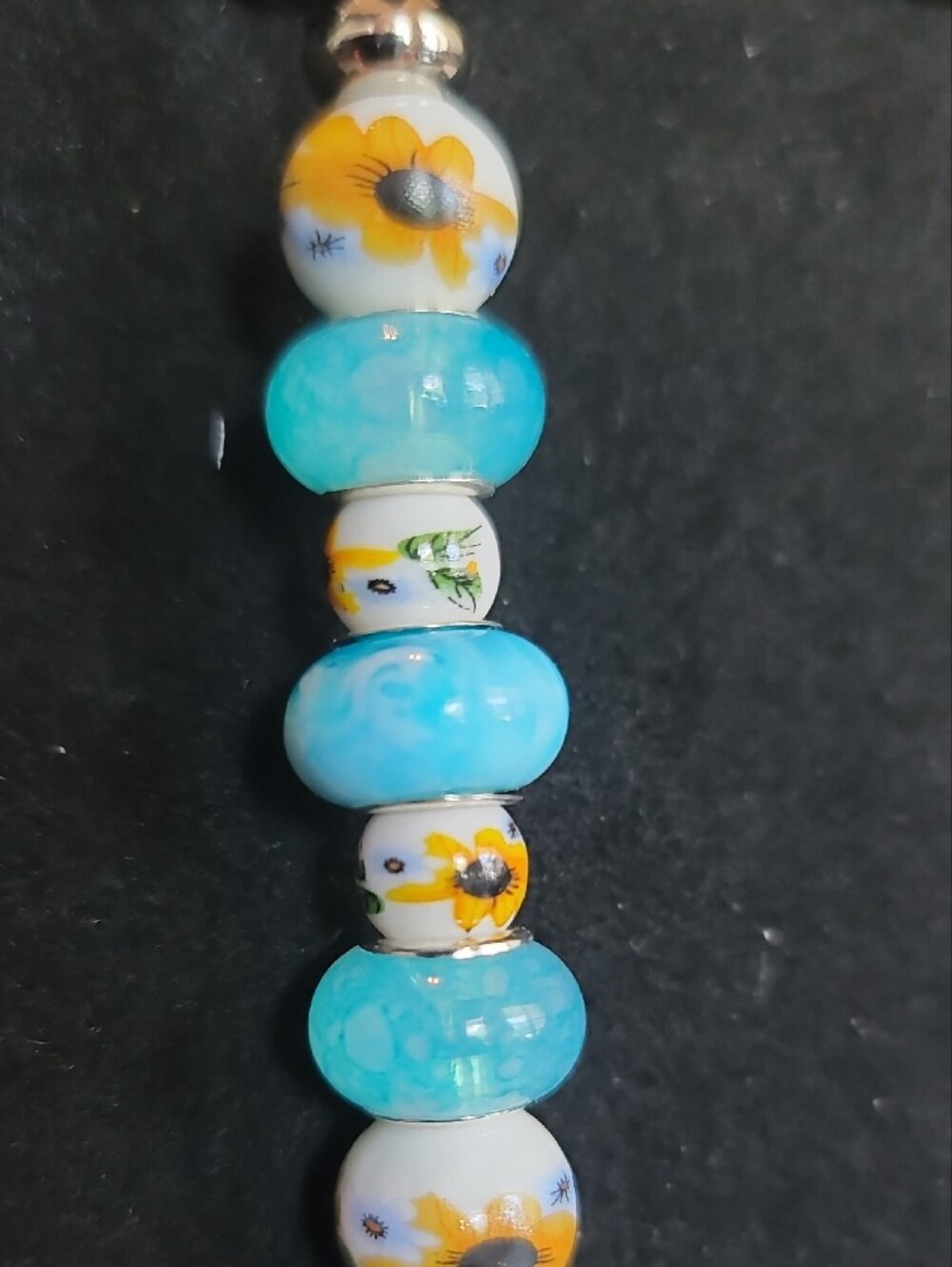Handmade Sunflower Bead Keychain - Picture 2 of 2